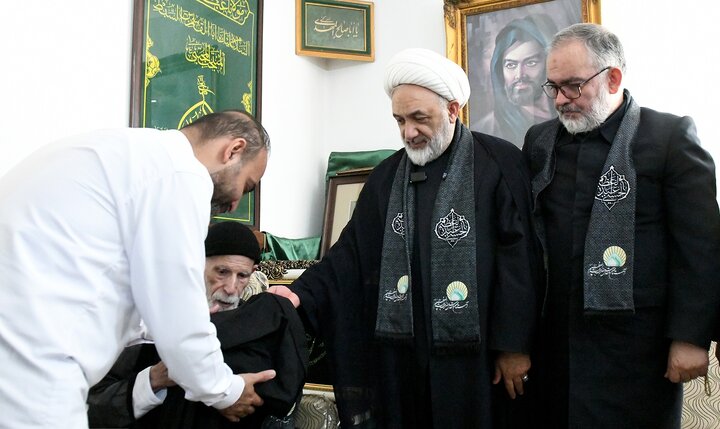 گزارش تصویری/ تقدیر از استاد غلامرضا سازگار پیرغلام اهل‌بیت(ع)