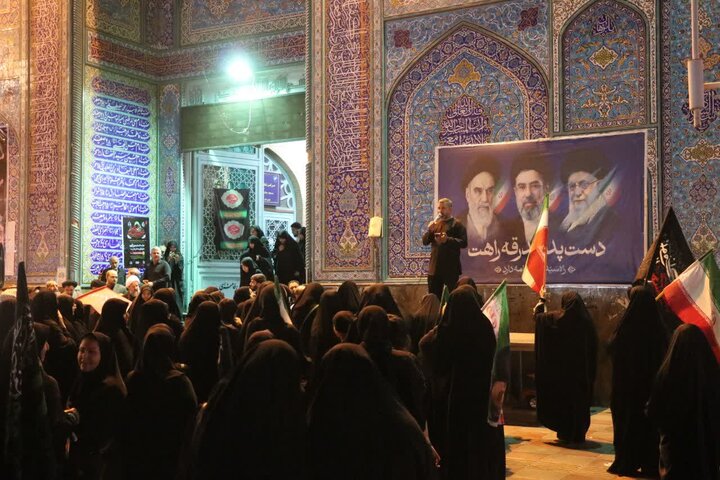 گزارش تصویری/ عزاداری خیابانی مردم قرچک در شب سوم ماه محرم