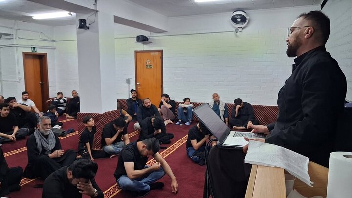 Gambar | Majlis Dekad Pertama Muharram di Jafaria Hussainiya, Brussels, Belgium