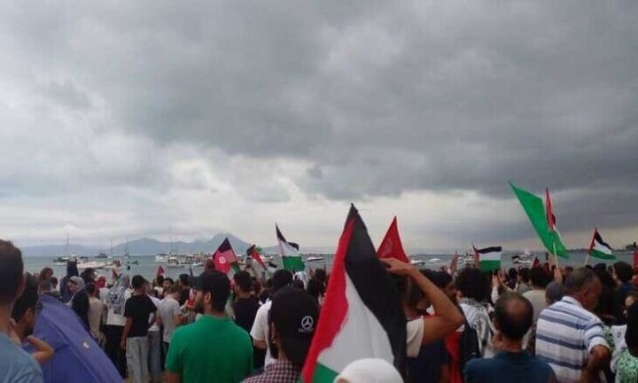 Aksi Protes di Tunisia untuk Mendukung Para Aktivis Armada Global Sumud yang Ditahan