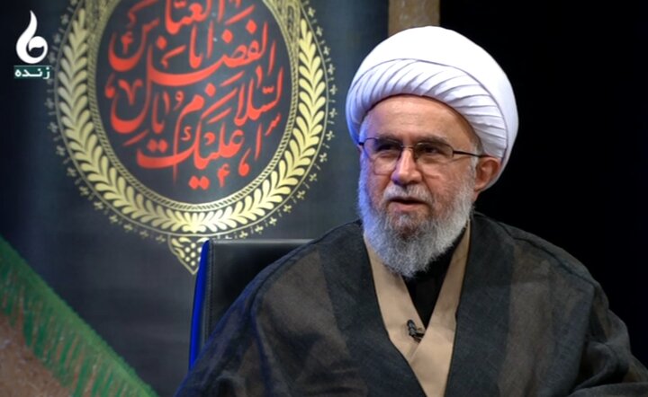 آیت‌الله رمضانی: تقویت رابطه امت و امامت، جامعه را شکست‌ناپذیر می‌کند