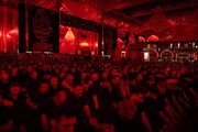 Фоторепортаж / Имам Һүсејн вә гардашы Аббасын (әлејһиссалам) һәрәмләриндә Мәһәррәм ајынын он биринҹи ҝеҹәси