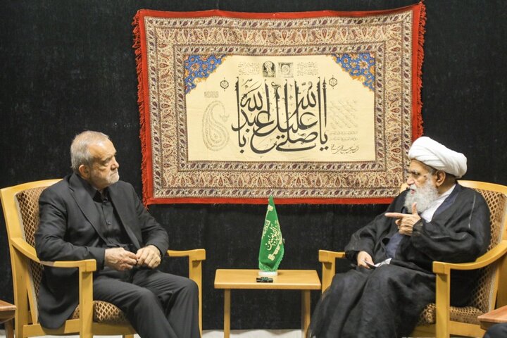 دولت‌مردان برای موفقیت، توسلات صبحگاهی و شامگاهی به ساحت مقدس امام عصر(ع) داشته باشند