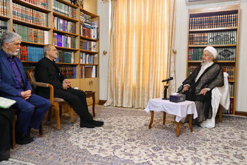 Grand Ayatollah Makarem Shirazi: Any Weakness Emboldens Enemy