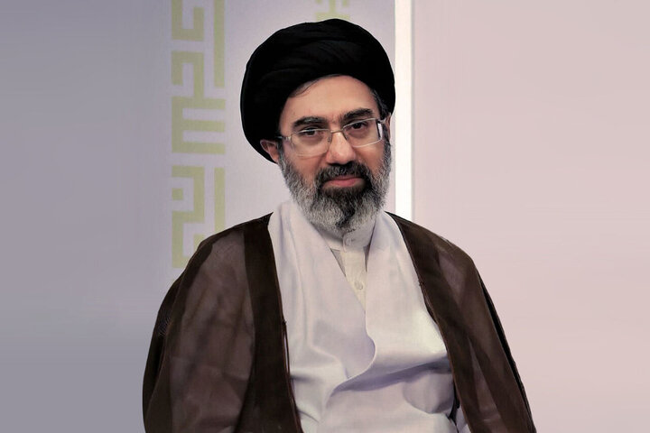 پیام تسلیت رهبر انقلاب در پی درگذشت پدر دبیر شورای عالی امنیت ملی