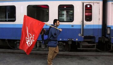 قطار فوق‌العاده رشت-تهران در خدمت زائران مراسم وداع با رهبر شهید