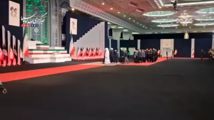 Video| Pagpupugay ng mga Iskolar at Relihiyosong Intelektuwal mula sa Indonesia at Afghanistan sa Katawan ng Martir na Lider ng Iran; Isang Pandaigdig