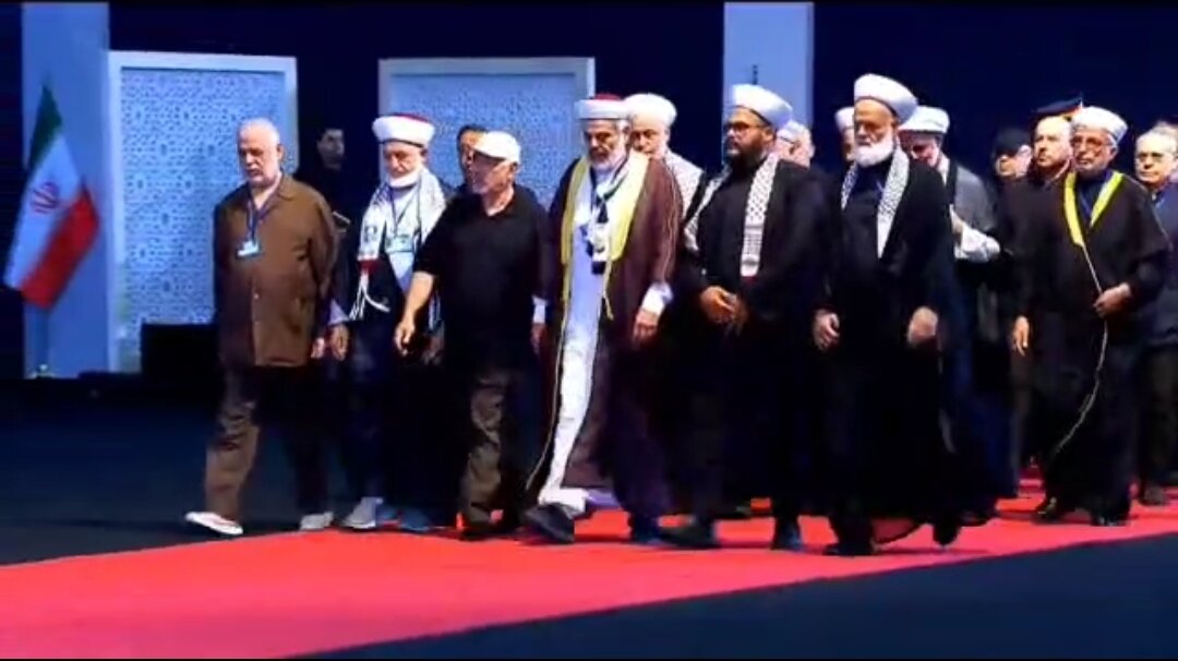 Ujumbe wa Wanazuoni wa Palestina Wawasili Iran Kutoa Heshima kwa Mwili Msafi wa Shahidi aliyeishi kwa kutetea Quds na Watu wa Palestina