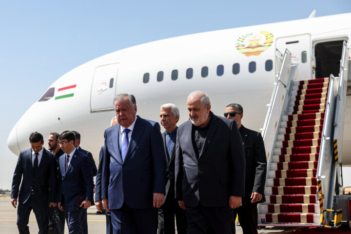 Rahoto Na Lokutan Shigowar Jami'an Kasashen Waje Zuwa Tehran Don Bankwana Da Jagora Shahidin Juyin Juya Hali + Bidiyoyi