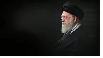 مستخدمو وسائل التواصل الاجتماعي العرب يشاركون رسائل مؤثرة بمناسبة تشییع جثمان القائد الشهيد