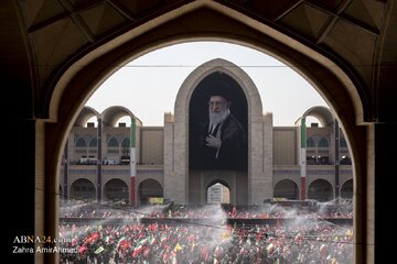 Fotos 1: Cerimônia de Despedida do Líder Mártir na Mosalla Imam Khomeini, em Teerã