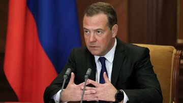 Medvedev: Hürmüz, nükleer silah kadar önemli