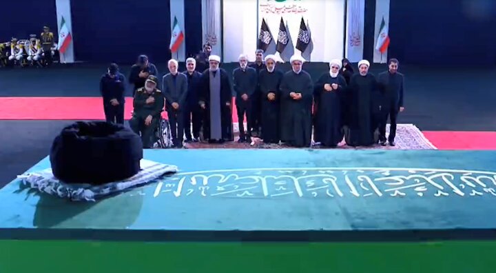 Video: Farewell of Ayatollah Ramazani to Martyred Leader
