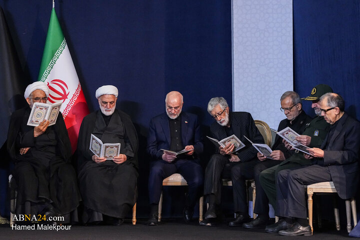 مراسم ادای احترام بر پیکر رهبر مجاهد شهید انقلاب