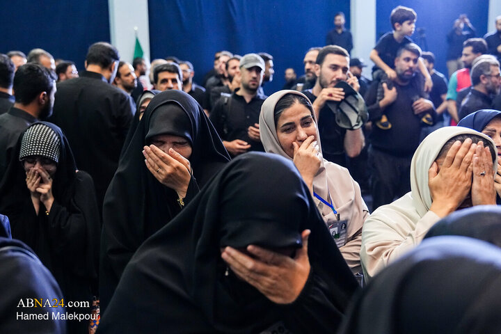 مراسم ادای احترام بر پیکر رهبر مجاهد شهید انقلاب