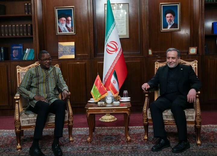دیدار وزیر خارجه ایران با مقامات کشورهای مختلف در تهران / ابلاغ همدردی با ملت ایران در پی شهادت رهبر انقلاب