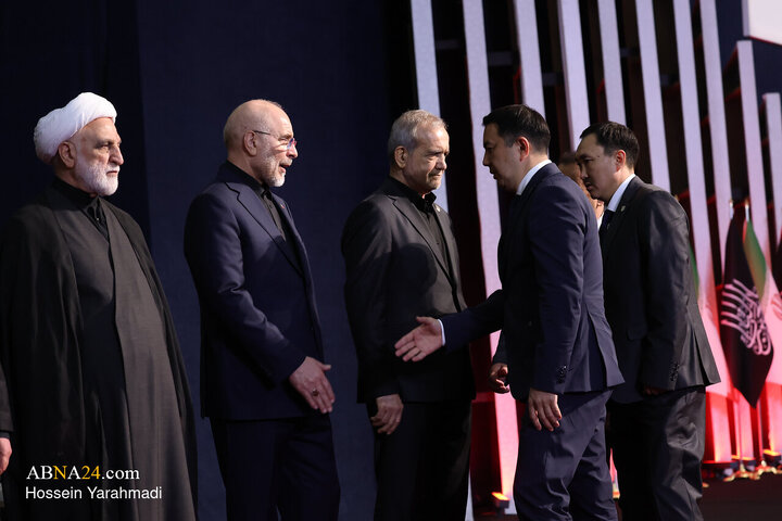 Foto / Devrim’in Şehit Lideri’nin naaşına saygı duruşu merasimine üç erkanın (üç kuvvet başkanının) katılımı - 1