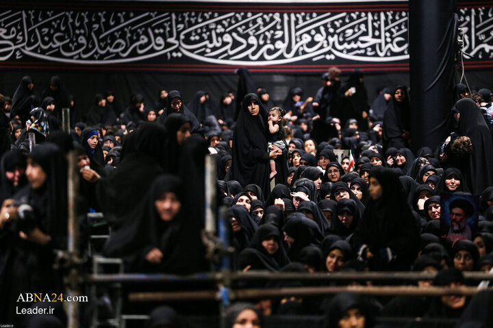 Foto / İmam Humeyni Hüseyniyesi’nin Yanı Başında İslam İnkılabı’nın Şehit Rehberinin Naaşına Veda Töreni