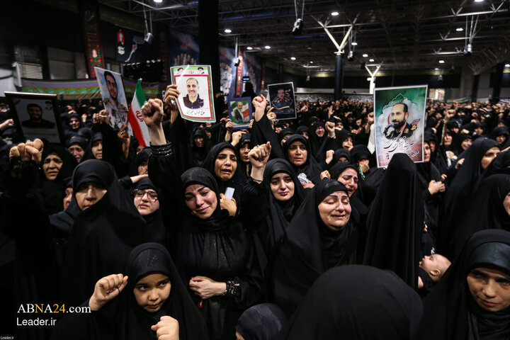 Foto / İmam Humeyni Hüseyniyesi’nin Yanı Başında İslam İnkılabı’nın Şehit Rehberinin Naaşına Veda Töreni
