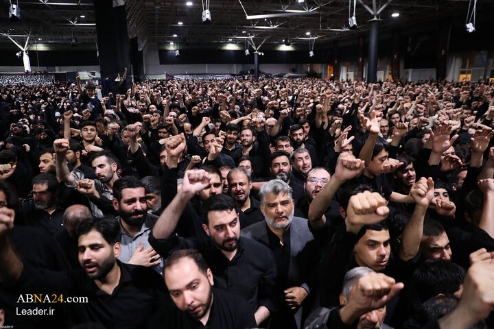 Foto / İmam Humeyni Hüseyniyesi’nin Yanı Başında İslam İnkılabı’nın Şehit Rehberinin Naaşına Veda Töreni