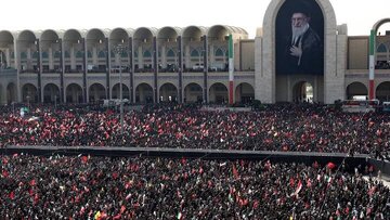 تشییع رهبر شهید انقلاب نمایش اقتدار و بیعت دوباره با ولایت است