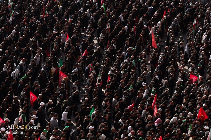 اقامه نماز بر پیکر رهبر شهید انقلاب در مصلای تهران