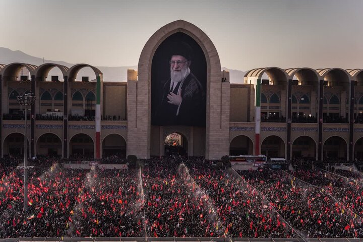 نگاهی به تشییع جنازه رهبر شهید؛ آثار و برکات معنوی تشییع عالمان دینی از منظر اهل سنت