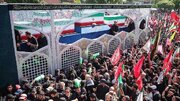 Milhões acompanham cortejo fúnebre histórico de Ayatollah Seyyed Ali Khamenei em Teerã