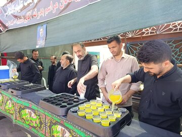 گزارش تصویری/ خدمت رسانی موکب دانشگاه بین‌المللی اهل‌بیت(ع) در مراسم تشییع پیکر رهبر شهید
