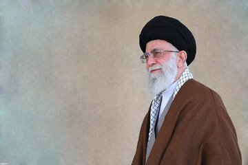 اعلمیت در فقه شیعه: تطبیق دیدگاه سید محمد کاظم یزدی با ویژگی‌های آیت‌الله سید علی خامنه‌ای (ره)