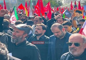 قومی حکمت ملی عراق کے قائم مقام کی شہید امام خامنہ ایؒ کی تشییع جنازہ میں شرکت