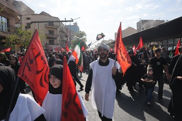 تقریر مصور/ تشییع القائد الشهید في طهران1