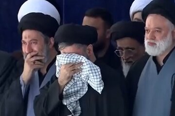 Filhos do Imam mártir participam das orações fúnebres na Mosalla