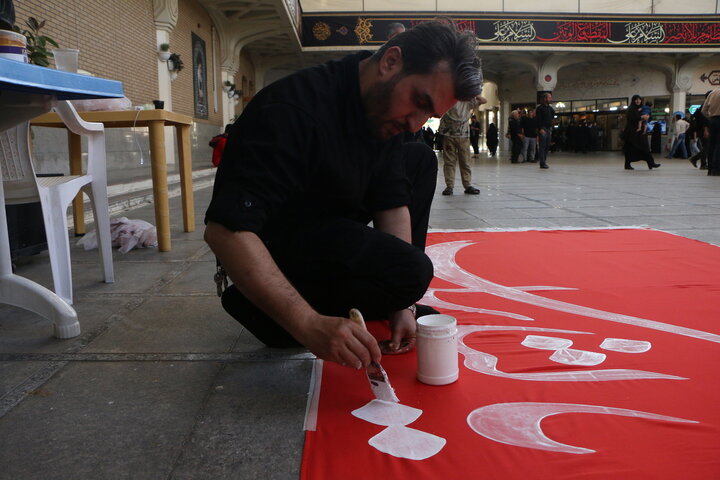 Photos: Inscriptions "Yā Lithārāt al-Hussain (a.s.)" and "Yā Lithārāt al-Khamenei" on Epigraphs of Hazrat Masoumeh Shrine