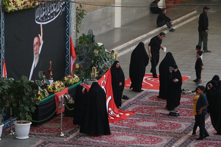 Photos: Inscriptions "Yā Lithārāt al-Hussain (a.s.)" and "Yā Lithārāt al-Khamenei" on Epigraphs of Hazrat Masoumeh Shrine