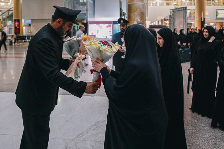 Photos: Welcoming Georgian Pilgrims at Mashhad Airport