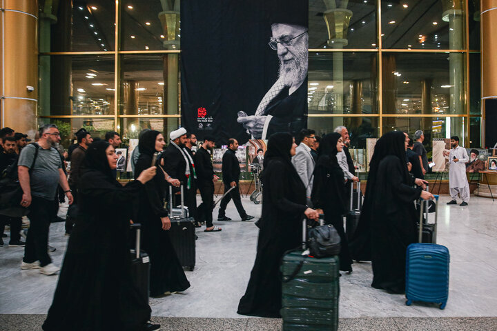 Photos: Welcoming Georgian Pilgrims at Mashhad Airport