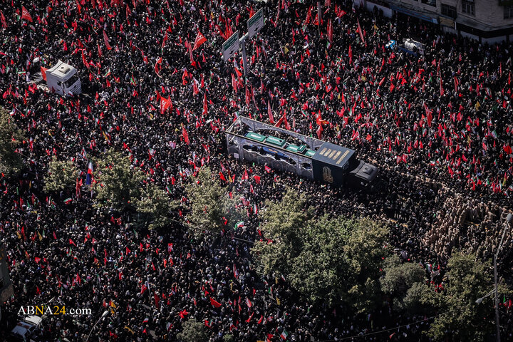تشییع پیکر مطهر رهبر شهید انقلاب در تهران