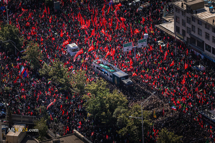 تشییع پیکر مطهر رهبر شهید انقلاب در تهران