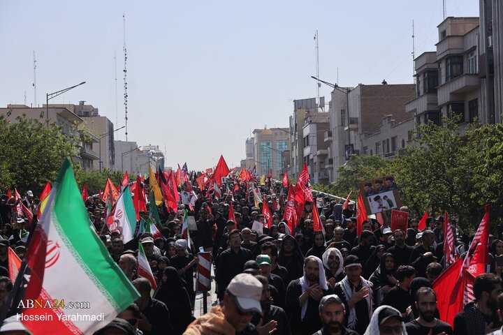 تشییع پیکر مطهر رهبر شهید انقلاب در تهران
