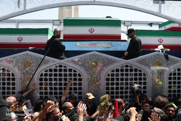 تشییع پیکر مطهر رهبر شهید انقلاب در تهران