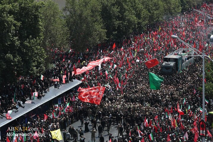 تشییع پیکر مطهر رهبر شهید انقلاب در تهران