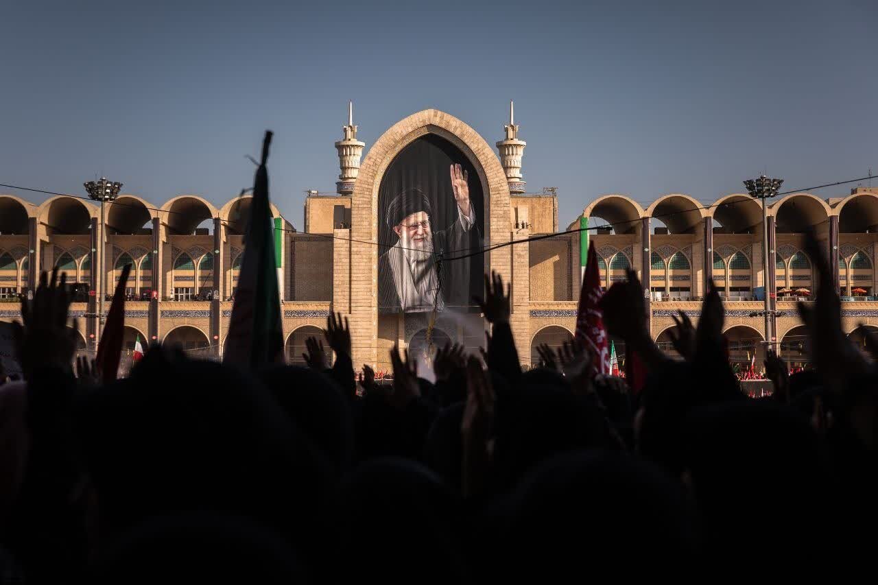 Mga personalidad mula sa Tunisia: Ibinalik ni Imam Khamenei ang karangalan sa Islamikong ummah