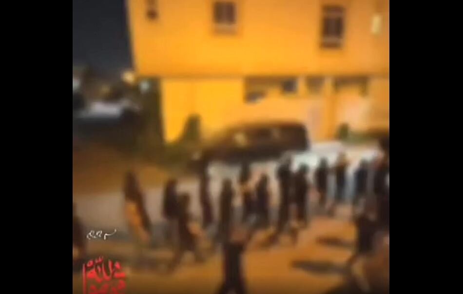 Video: Symbolic funeral ceremony held in Bahrain in memory of martyred leader of Islamic Revolution