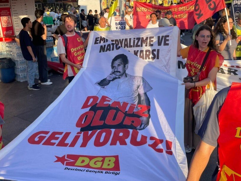 Meşa protestoyê li Stenbolê;“Tirkiye divê di zûtirîn dem de ji NATO derkeve / Bingehên NATO li Tirkiyê bên girtin” + vîdyo û wêneyan