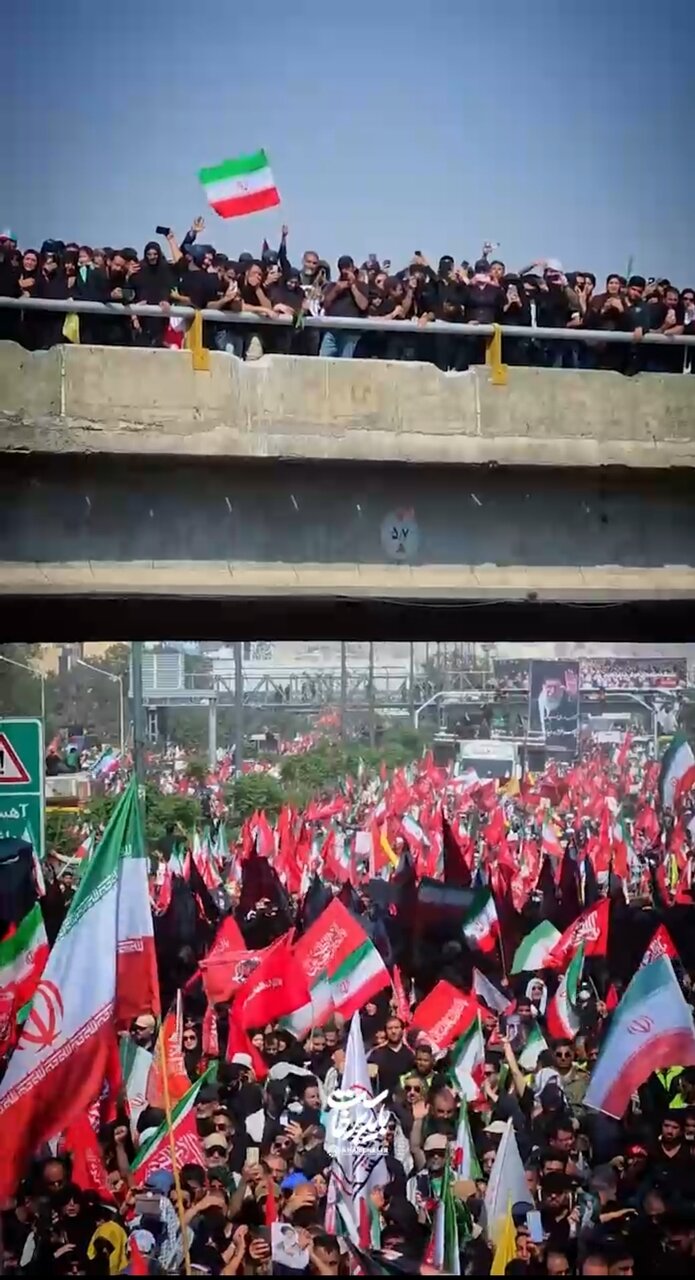 Video| Ang Damdamin ng mga Nagnanais sa Martir na Lider ng Rebolusyon sa Seremonya ng Paglilibing sa Katawan ng Imam na Mandirigma at ng mga Martir ng