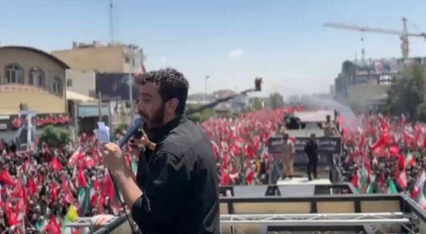Vîdyo | Mersiyeya Mehdî Resûlî di merasîma veşartina cenazeyê şehîdê Îranê de.