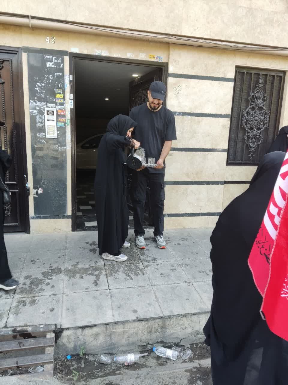 Video / Poto : Kapılar Matem Yürüyüşüne Açıldı: ABNA’dan Şehit Lidere Halk Sevgisini Gösteren Özel Kareler
