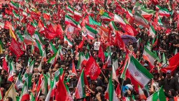 Reuters: İran'da milyonluk törenler Batı'ya mesaj veriyor