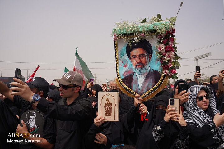 تشییع پیکر مطهر رهبر شهید انقلاب در شهر مقدس قم